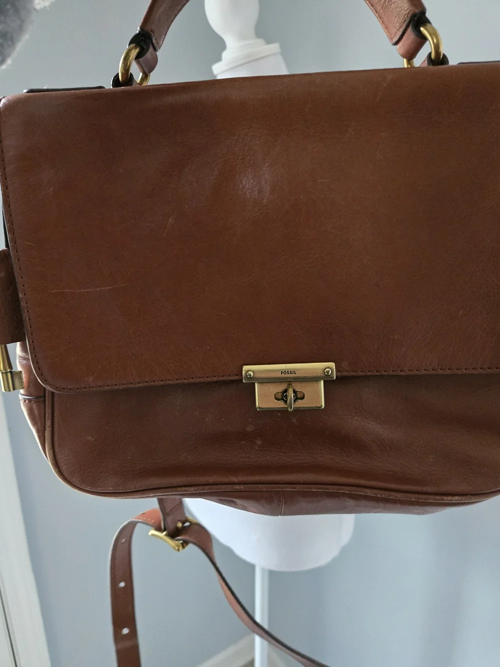 Vintage Fossil Brown Leather Messenger Purse with Gold Hardware,